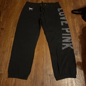 PINK woman’s capri sweatpants